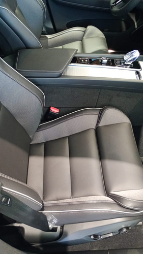 Volvo Xc60 Ultimate Dark T8