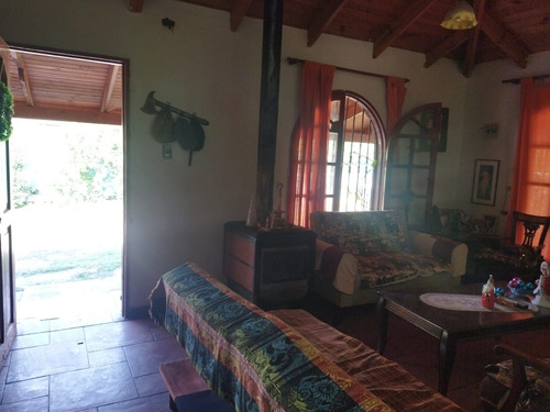 En Venta Casa Con Terreno De 1.030 Mts2, San José De Maipo