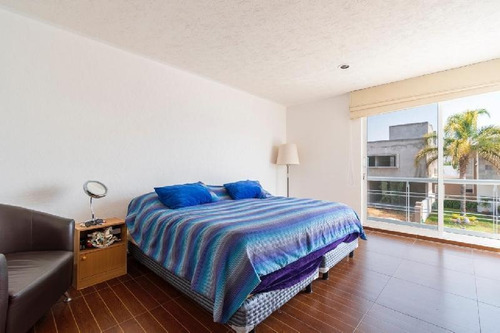 Imagen 6 de 16 de Casa Con Alberca Propia Y Roof Garden En Cumbres Del Lago Y En Privada, Oportunidad Única