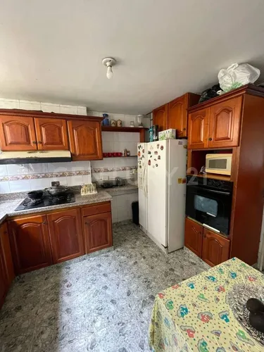 Se Vende Apartamento En Los Colores, Excelente Ubicación.