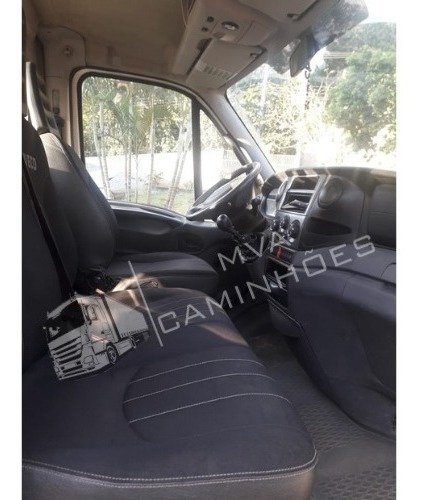 Imagem 8 de 15 de Caminhão Iveco Daily 35s14