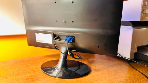 Monitor Samsung S19c150 Negro (Usado)