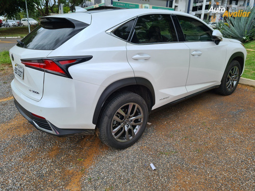 Lexus Nx 300 2.5 300h Dynamic Auto 4wd