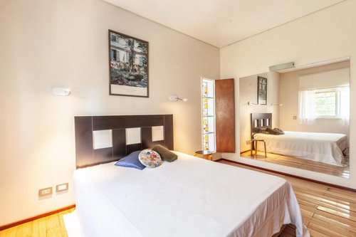 Venta Dto Penthouse 5 Amb, Balcón Terraza, Cochera, Jardines. Permuta Zona Cercana. Belgrano
