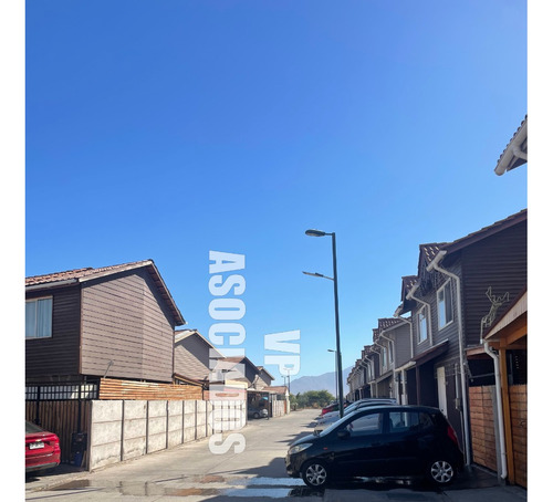 Casa Ocupada - Condominio Brisas Del Valle, Lampa