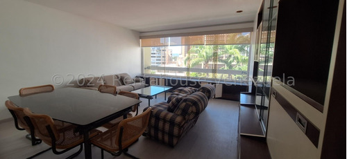 Apartamento En Alquiler En Altamira Mls 24-16696 Yf