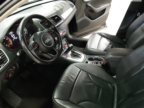 Audi Q3 2.0 Tfsi Ambiente Quattro 4p Gasolina S Tronic
