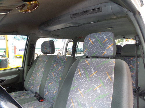 Microbus Hyundai Starex H1