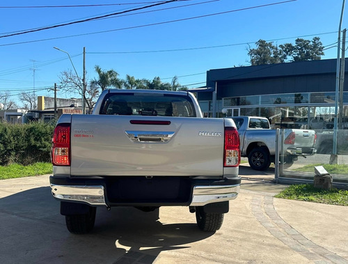 Toyota Hilux C/doble 2.8 Tdi Automatica Sr 4x4 0km My2024