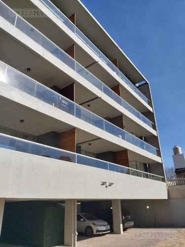 Imagen 2 de 12 de Departamento A Estrenar Tigre 3 Ambientes Con Cochera Cubierta Balcón Parrilla