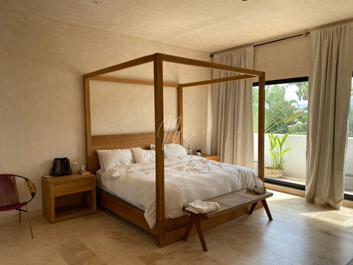 Casa En Venta Con O Sin Muebles En Cancun, Lagos Del Sol