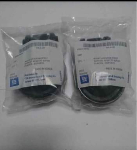 Imagen 1 de 2 de Kit (4) Bujes De Meseta Aveo Gm Original Completo