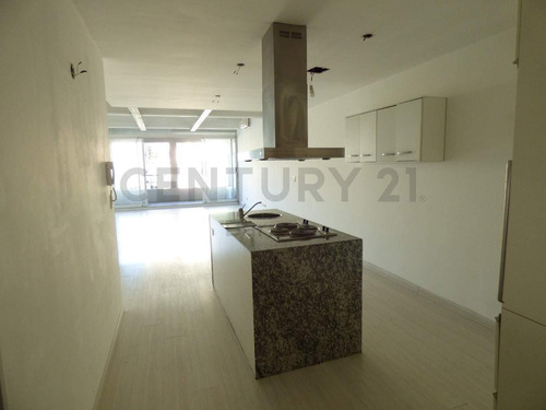Incréible Departamento De 1 Ambiente Tipo Loft De 70m2 C/cochera - Villa Urquiza
