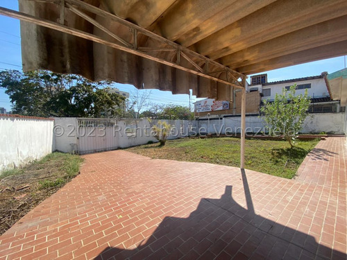 Excelente Casa Comercial En Alquiler Ubicada En Una De Las Principales Avenidas De La Ciudad Barquisimeto Jr