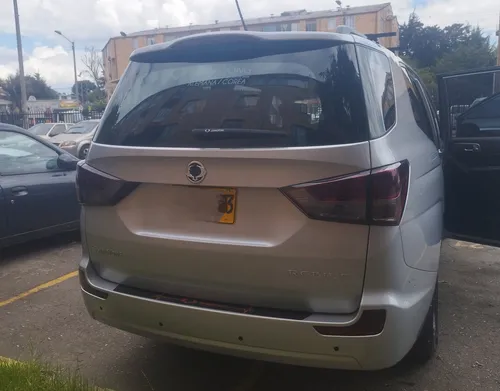 SsangYong Rodius D20DTR