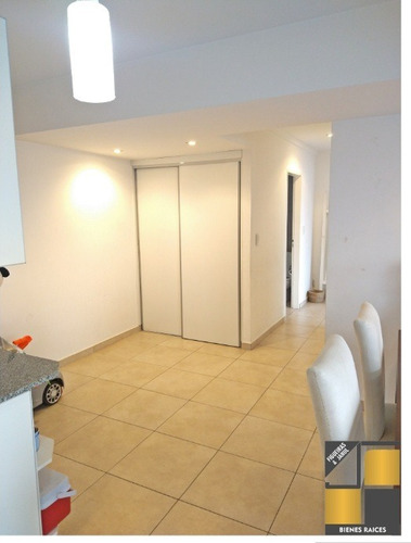 Imagen 6 de 14 de Departamento En Venta En Valentin Alsina