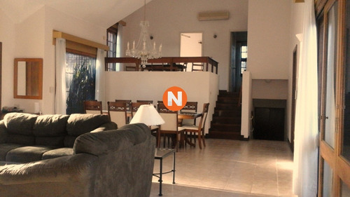 Casa En Venta, Mansa, Punta Del Este, 4 Dormitorios.- Ref: 209613