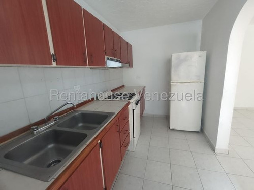 Apartamento En Alquiler En Urb. Parque Choroni Ii (base Aragua) #25-23523 Rm