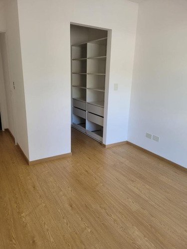 Imagen 14 de 22 de Venta Departamento 2 Ambientes C/ Cochera Y Parrilla Apto Profesional Centro San Fernando