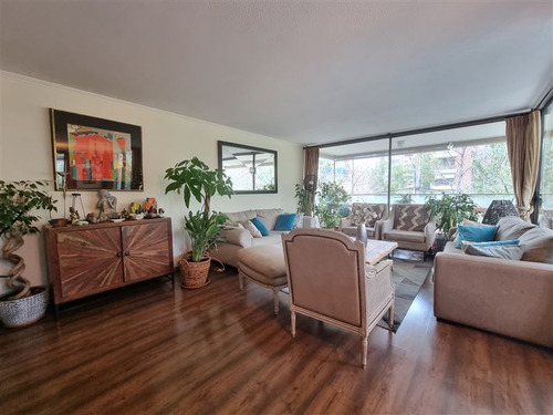 Departamento En Venta De 4 Dorm. En Las Condes