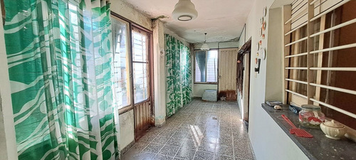 Venta Casa 3 Ambientes A Refaccionar - Padua Sur