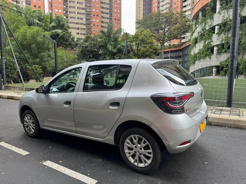 Renault Sandero 1.6 Life