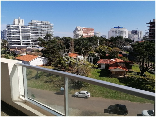 Venta Apartamento 2 Dormitorios, Playa Brava-aidy Grill, Punta Del Este- Ref: 1583