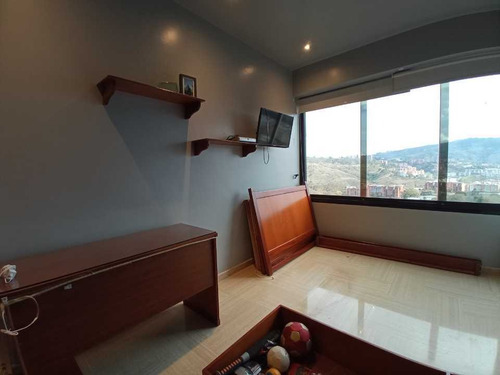 Vendo Apartamento 340m² 5hab/6b/5pe Mirador De San Román