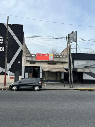 Local - Lanús Oeste