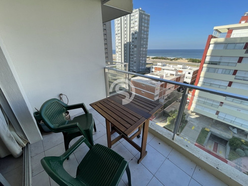 Apartamento De 2 Dormitorios En Excelente Precio- Ref: 4820