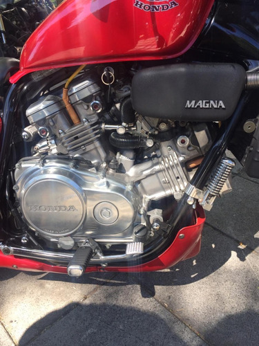 Honda Super Magna