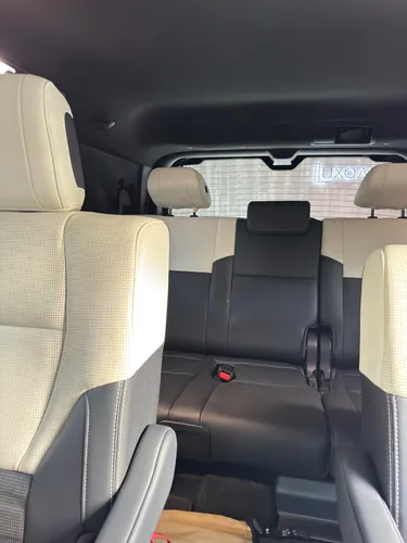 Toyota Sequoia 3.5 V6 Capstone