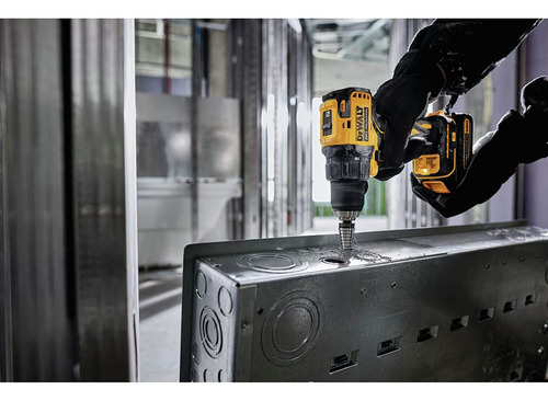 Taladro Inalámbrico Dewalt Atomic 20v Max* 1/2 Pulgada Dcd70
