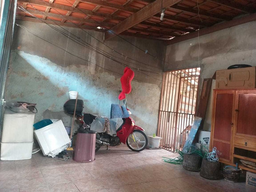 Casa Espaçosa Com 2 Quartos E Uma Vaga