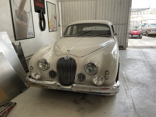 Jaguar Mk I 1959 Reconstruido