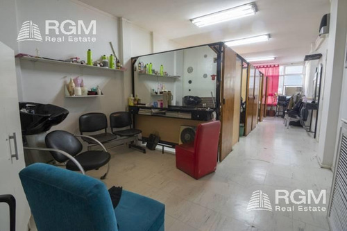 Imagen 4 de 8 de Oficina En Venta En Peron Y Maipu