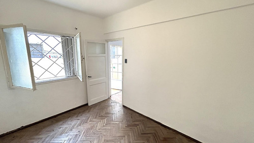 Apartamento En Venta 2 Dormitorios Ciudad Vieja