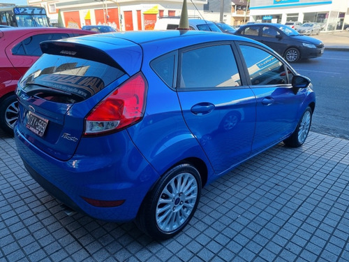 Imagen 6 de 13 de Ford Fiesta Kinetic Design 2015 1.6 Se 120cv