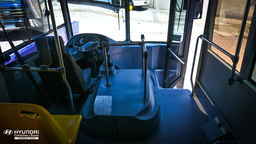 Autobus Isuzu Para 35 Pasajeros