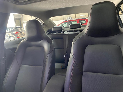 Chevrolet Onix 1.0T Premier Red Line At