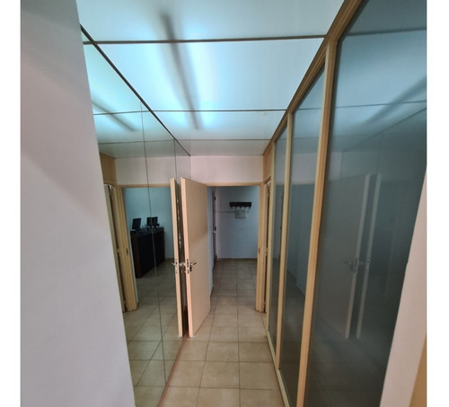 Imagen 3 de 15 de Dueño Directo Vende Oficina. 37mts. Luminosa. Con Divisiones. Todo Cerca, Subte , Metrobus, Obelisco