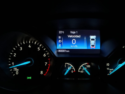 Ford Focus III 2.0 Sedan Titanium Mt