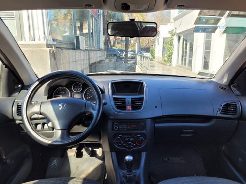 Imagen 8 de 11 de Peugeot 207 2011 1.4 Xr San Miguel