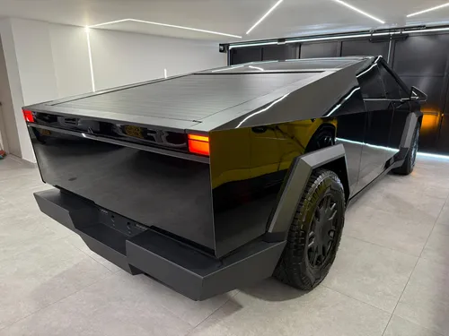 Tesla Cybertruck Foundation Series 4x4 2024