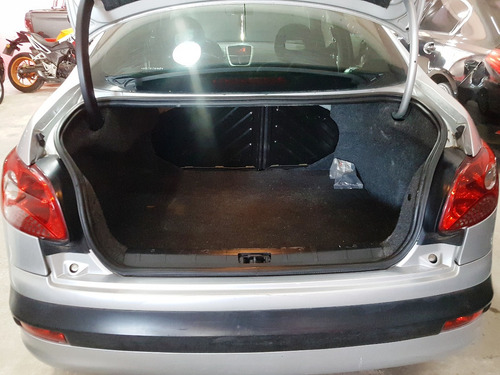 Peugeot 207 1.6 Sedan Xt Tope De Gama
