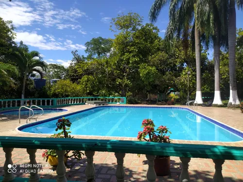 Finca Construida En Lote De Terreno Situada En El Paraje Llano De Miranda A 3.5kmt Del Parque Principal De Sopetran-antioquia.