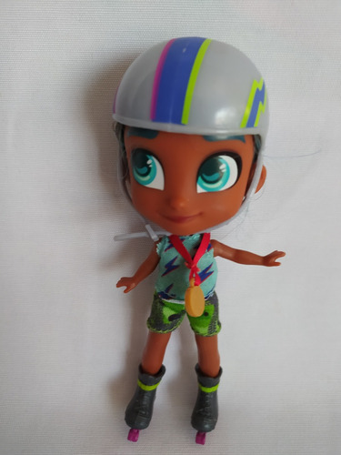 Lockin Logan Muñeca Hairdorables Just Play (Usado)