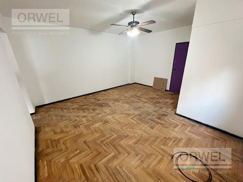 Imagen 5 de 14 de 2 Ambientes Muy Cómodos! Muy Buena Ubicación!