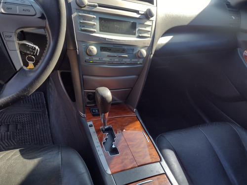 Toyota Camry 2.4 At L4