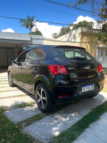 Imagen 4 de 15 de Chevrolet Onix 2018 1.4 Ltz At 98cv